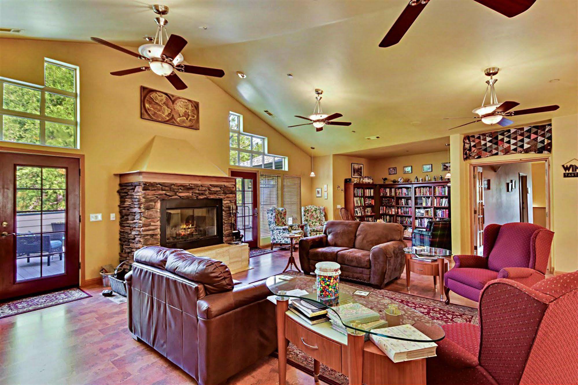Lucinda'S Country Inn Somerset Экстерьер фото
